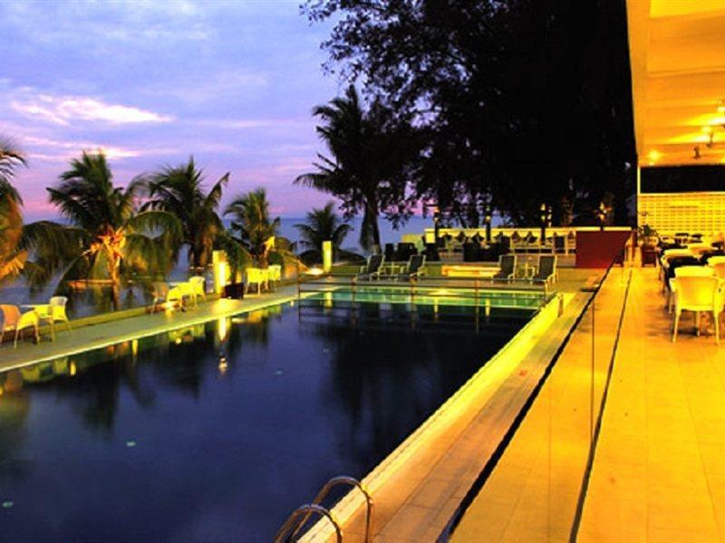 Hotel Sentral Seaview @ ​Beachfront Tanjung Bungah  Exterior foto